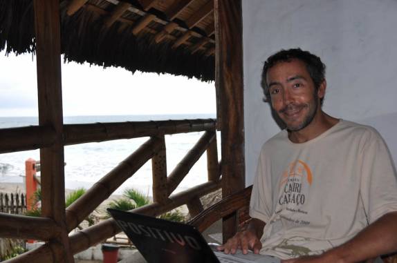 Trabalhando em Montañita, no Equador